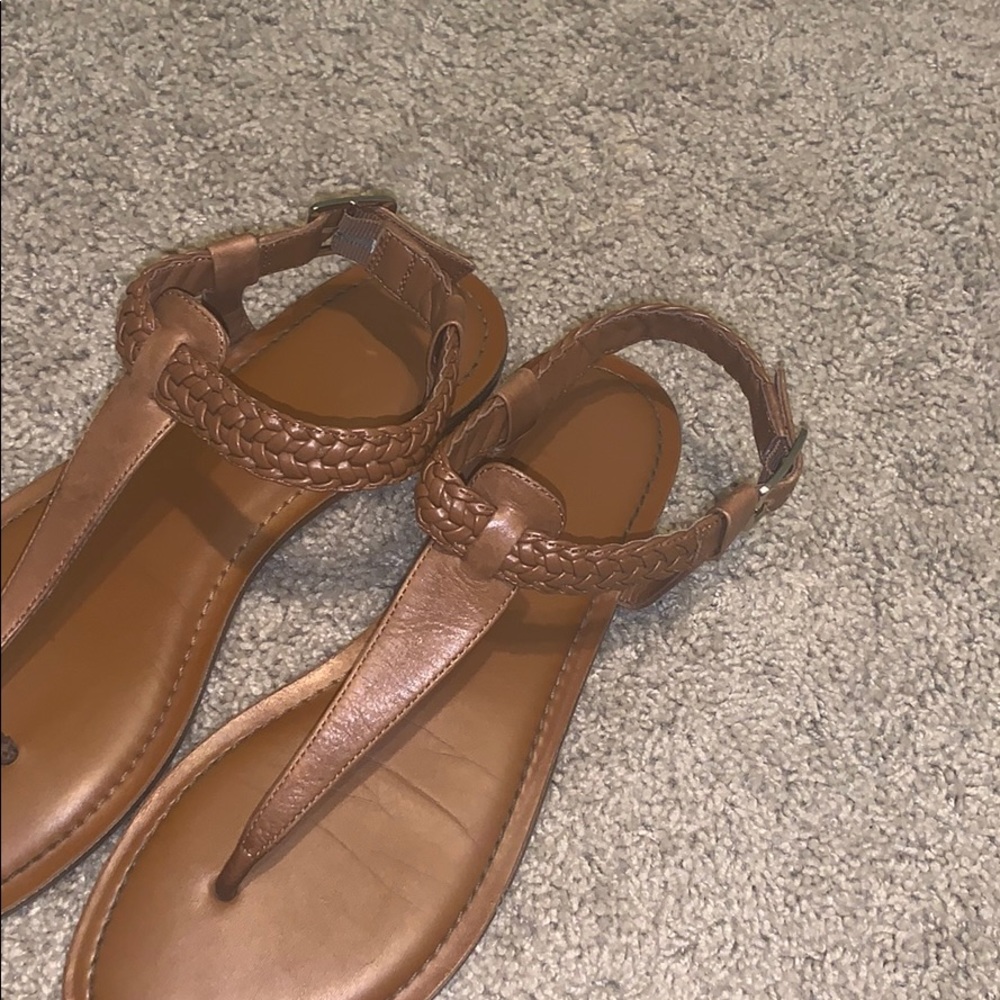 Gianni Bini brown sandals size:8